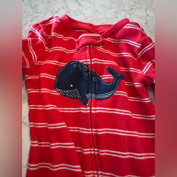 6-9M - pack of 3 - footies- Burt’s bees & Carters - Picture 6 of 14